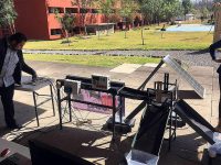 Clasificadora de frutas que trabaja con energía solar